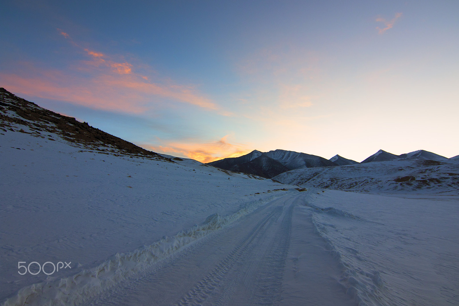 Tokina AT-X 12-28mm F4 Pro DX sample photo. Sunrise over snow filled road to mentok photography