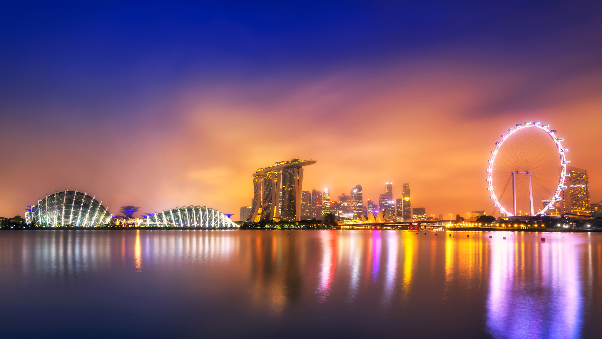 Nikon AF-S Nikkor 16-35mm F4G ED VR sample photo. Singapore city photography