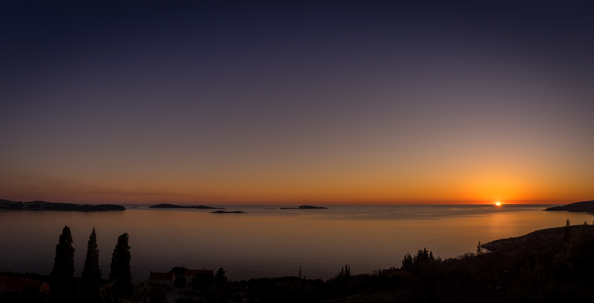 Sony a7 + Sony FE 28mm F2 sample photo. Zupa photography