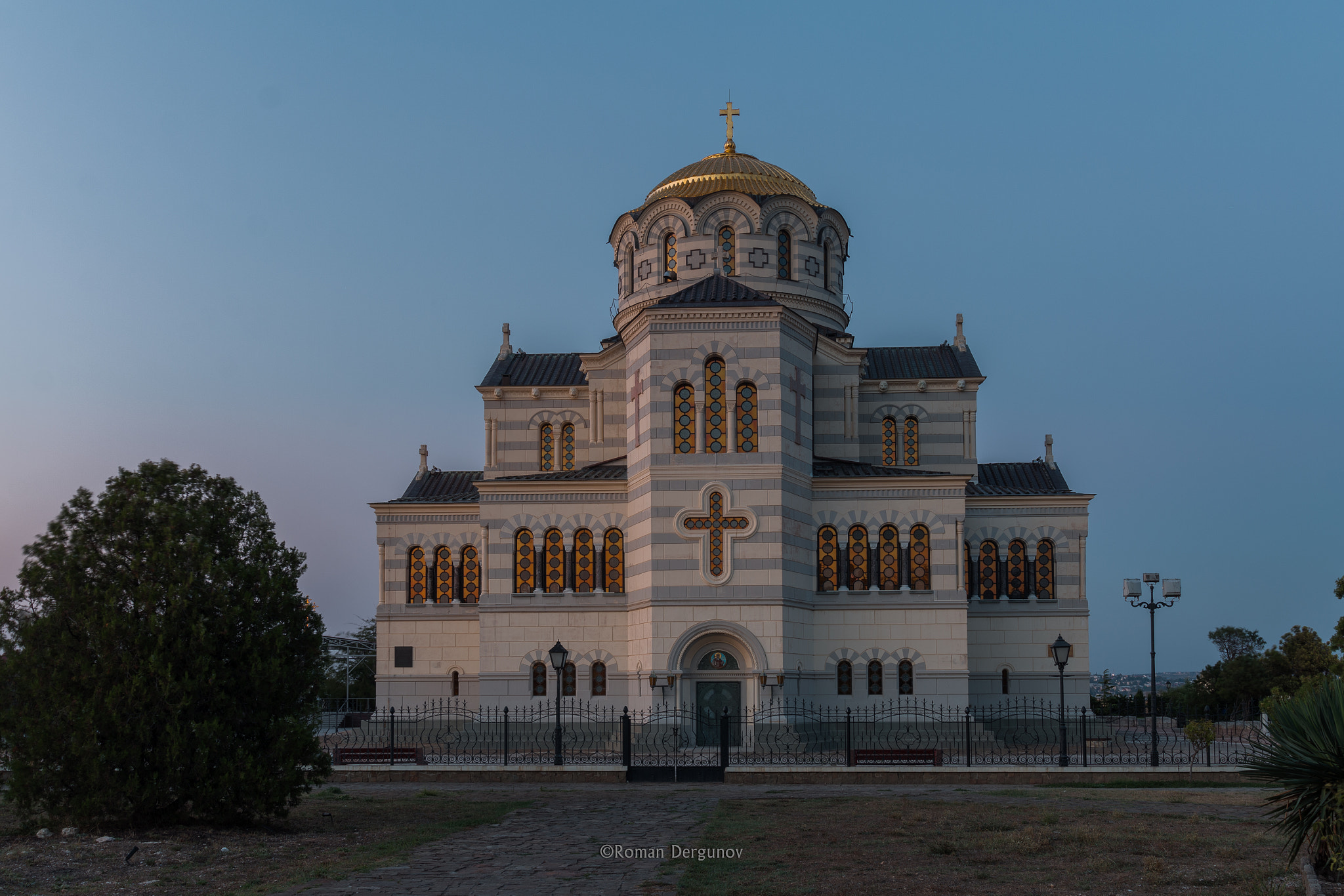 Canon EOS 70D + Canon EF 17-40mm F4L USM sample photo. Saint vladimir cathedral, chersonesos taurica photography