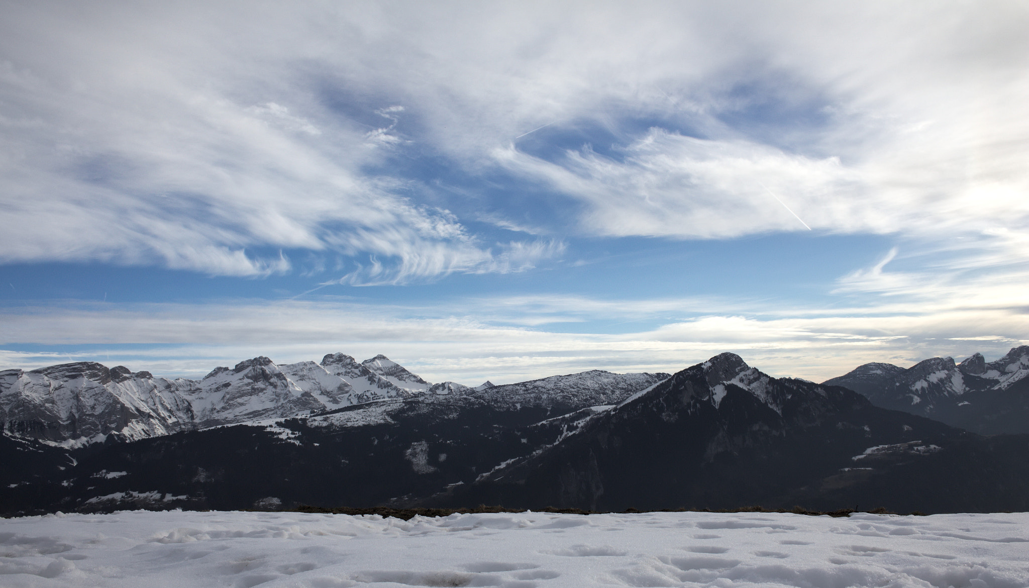 Canon EF-S 18-55mm F3.5-5.6 II sample photo. Hicking at môle mountain photography