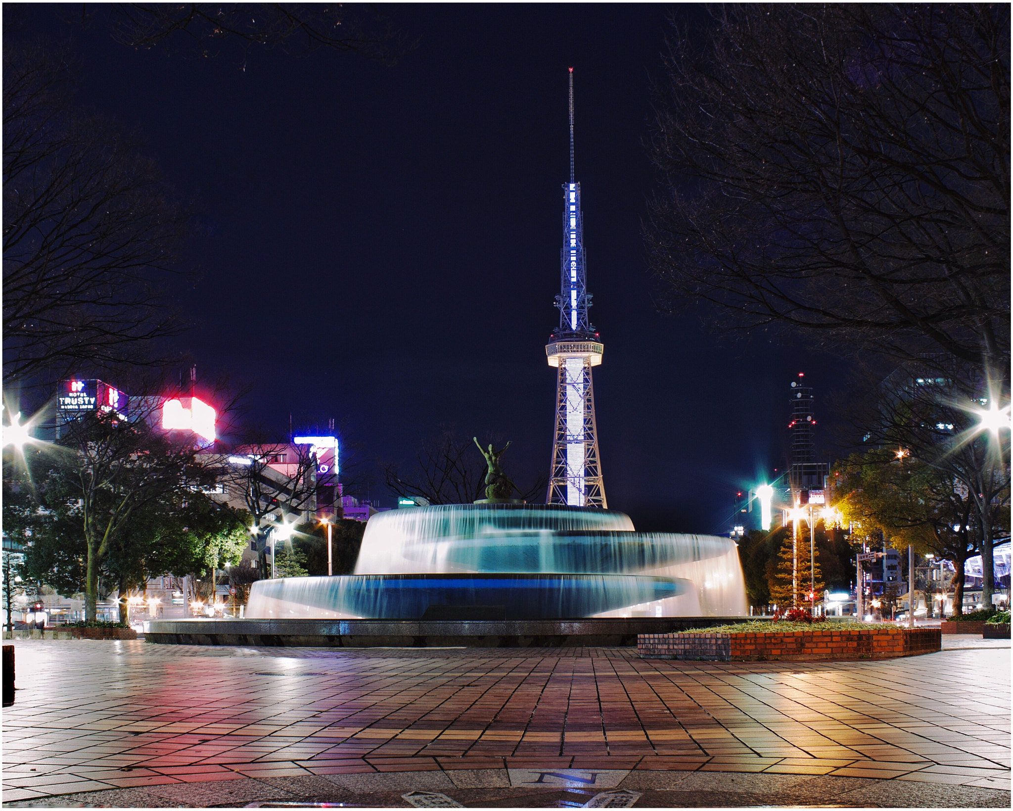 Canon EOS 500D (EOS Rebel T1i / EOS Kiss X3) + Canon EF-S 18-55mm F3.5-5.6 IS sample photo. Nagoya tv tower photography