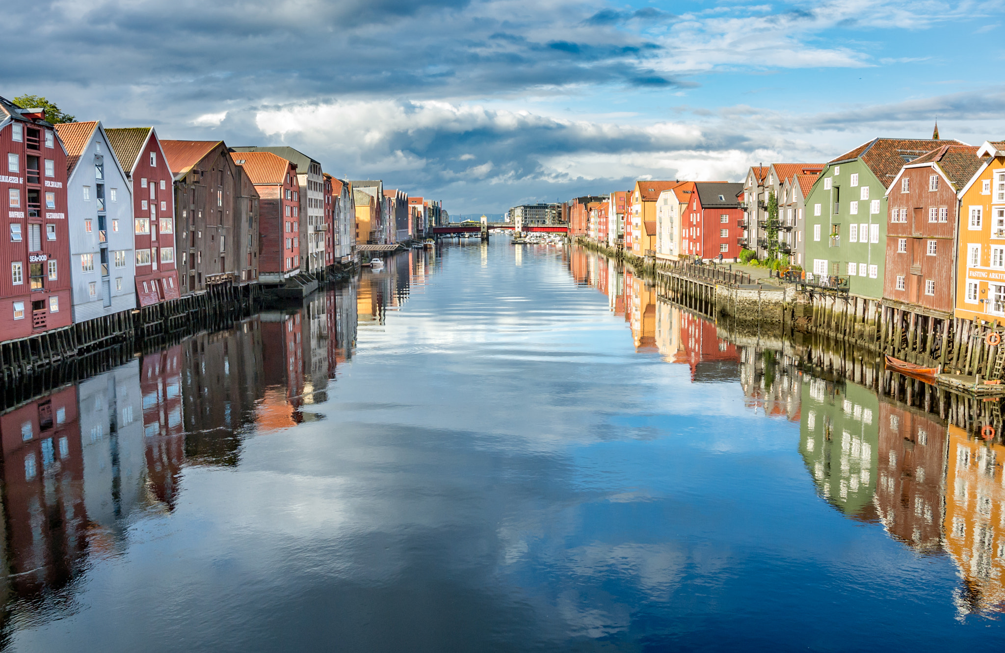 Nikon 1 Nikkor 11-27.5mm F3.5-5.6 sample photo. Trondheim photography