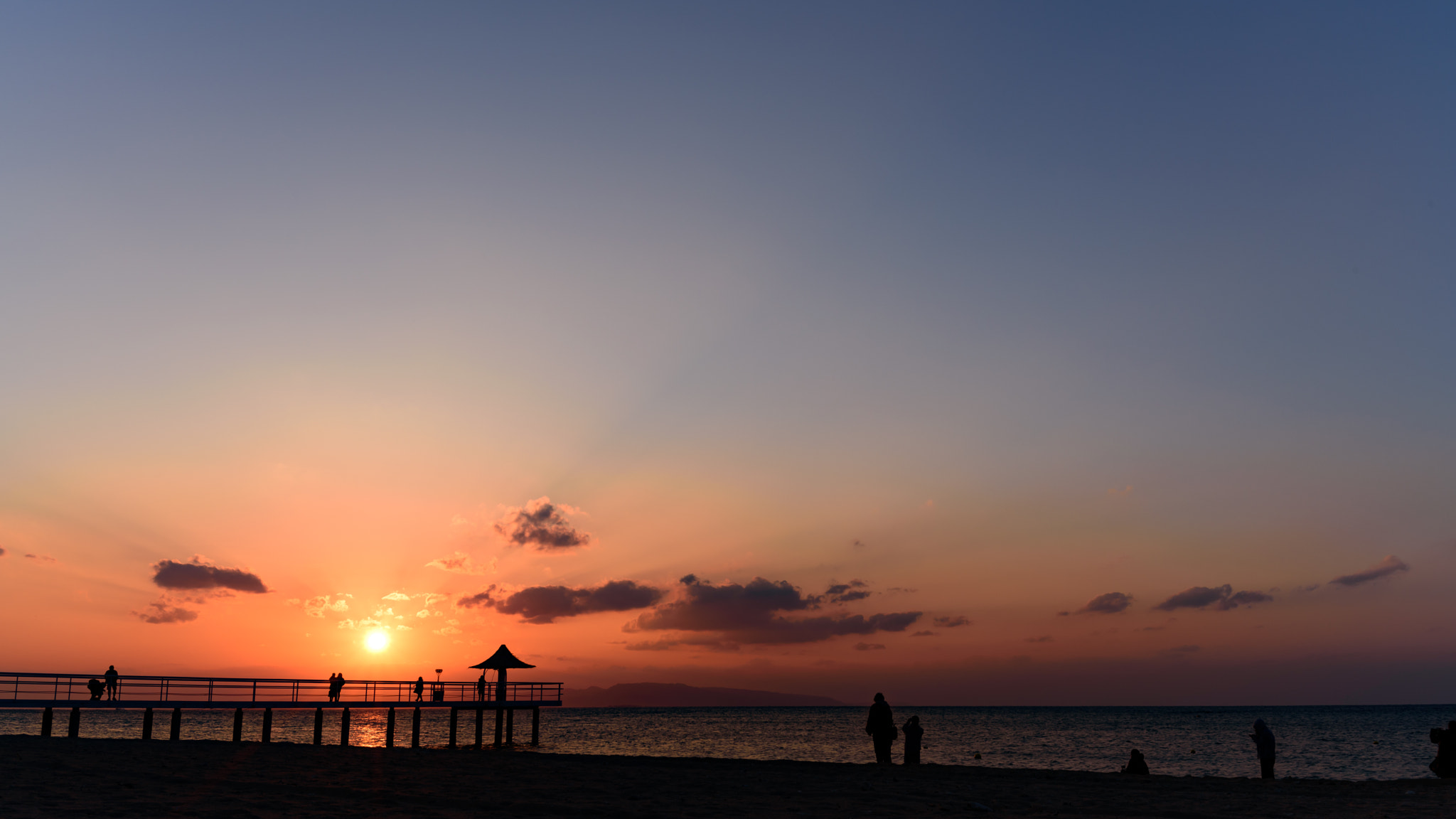 Nikon D750 + Nikon AF-S Nikkor 28mm F1.8G sample photo. Sunset at husaki beach, okinawa photography