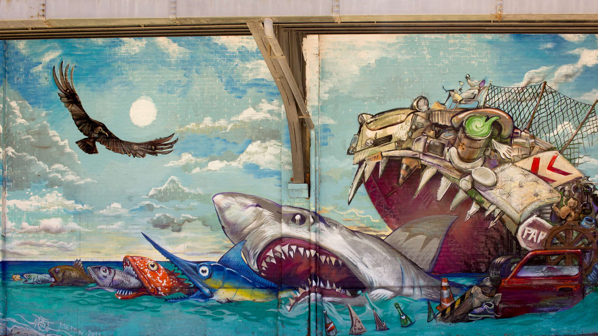 Canon EF-S 24mm F2.8 STM sample photo. Graffiti sea photography