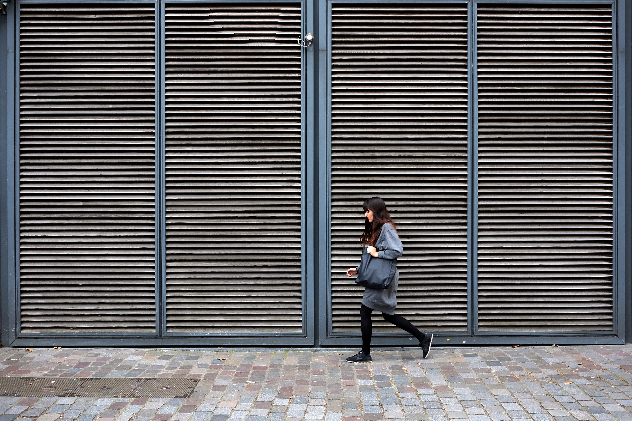 Fujifilm X-T10 + Fujifilm XF 27mm F2.8 sample photo. Grey/grey photography