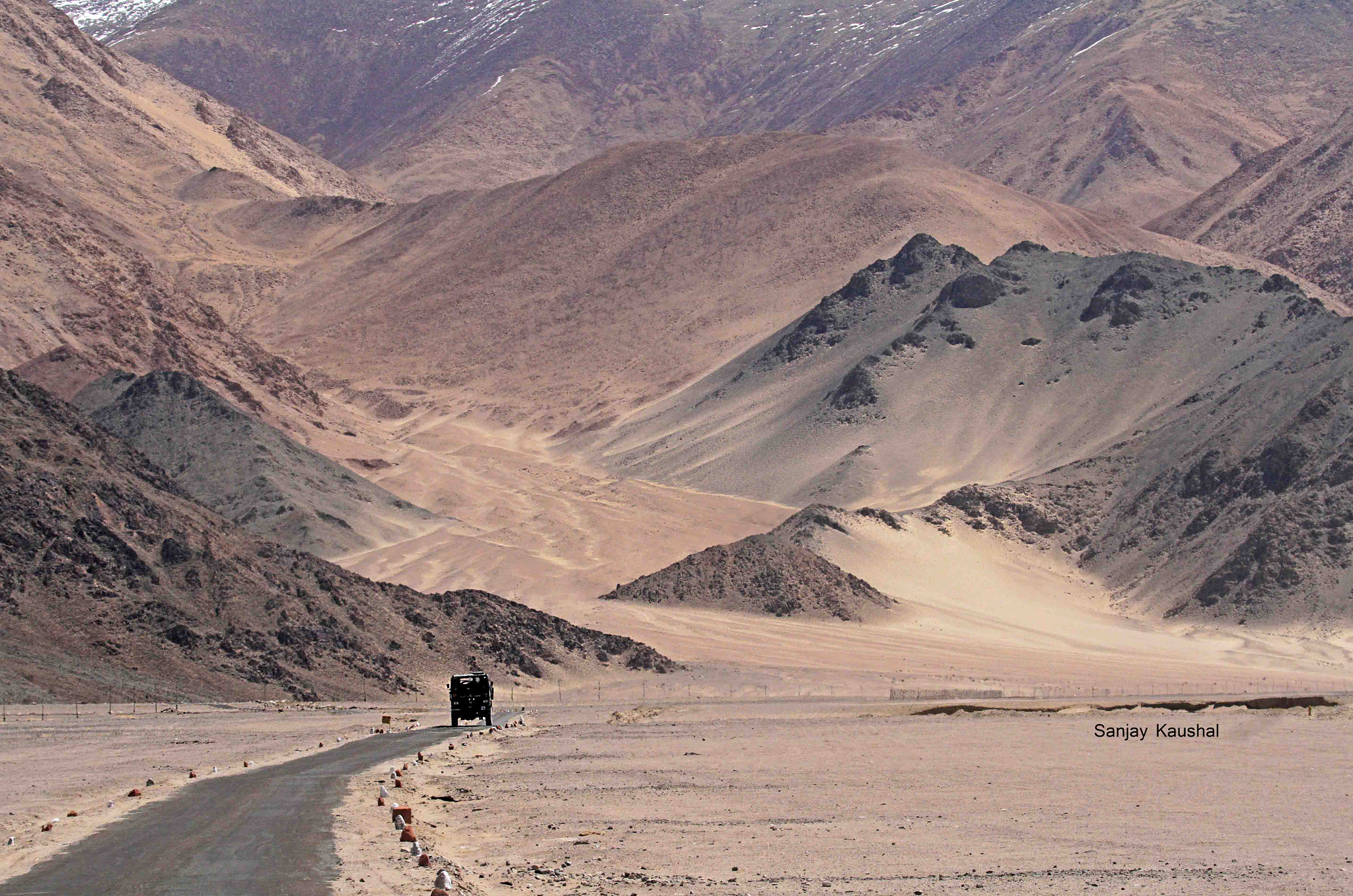 Canon EF 35-350mm F3.5-5.6L USM sample photo. Road to nyoma (eastern ladakh) photography