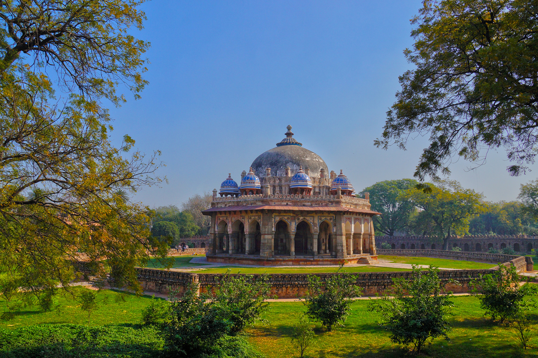 Sony DT 18-135mm F3.5-5.6 SAM sample photo. Isa khan's tomb photography