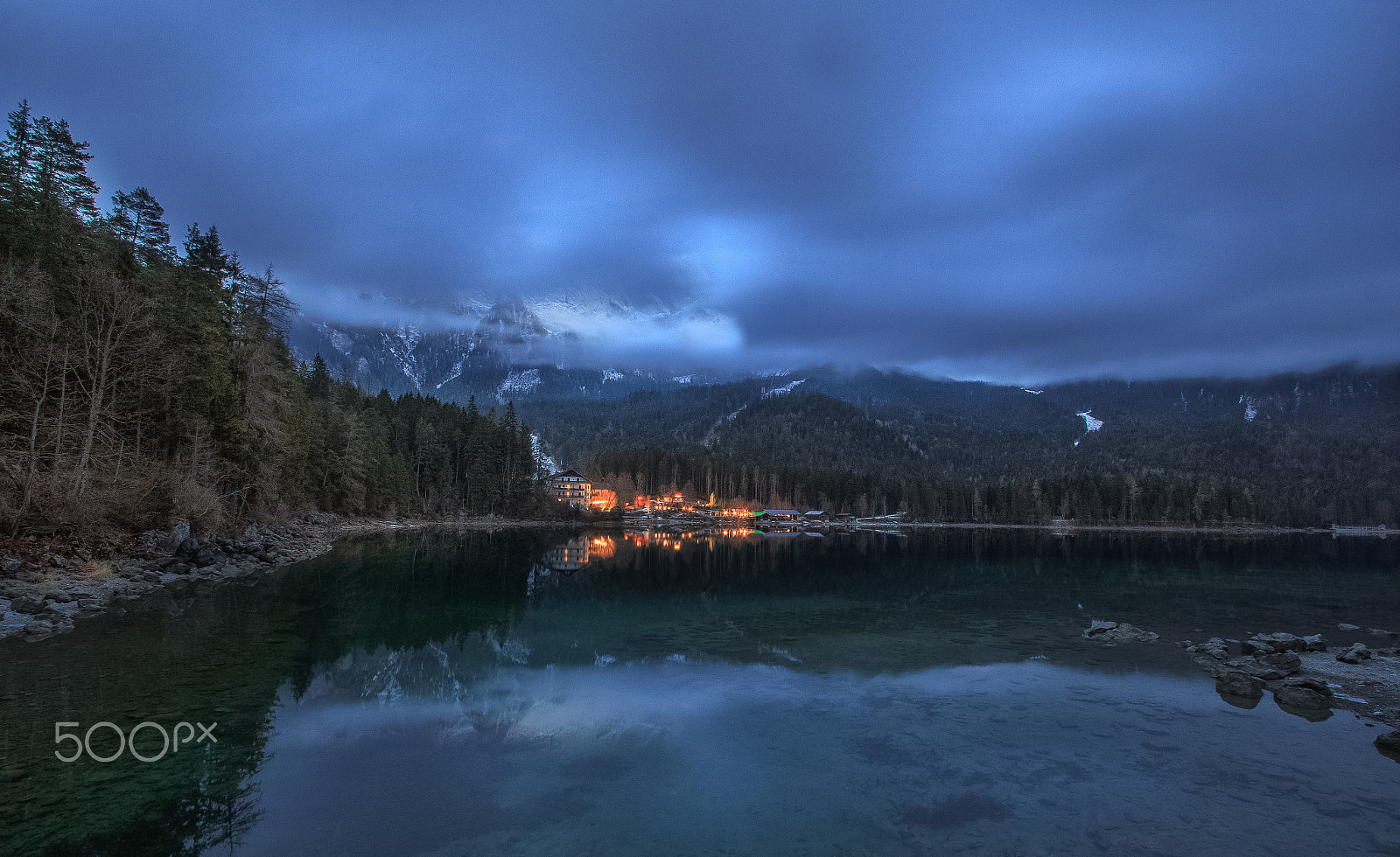Canon EF-S 10-22mm F3.5-4.5 USM sample photo. Eibsee photography
