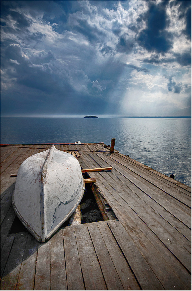 Pentax K-5 sample photo. The boat... photography