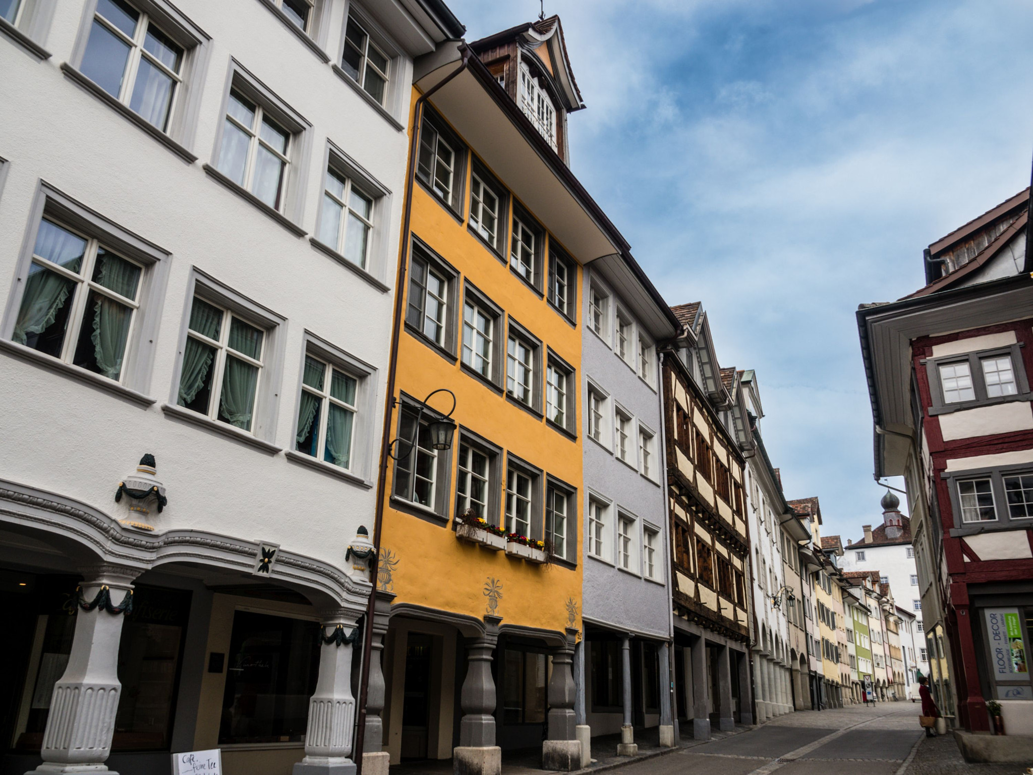 Olympus PEN E-PL7 sample photo. Wil - downtown photography