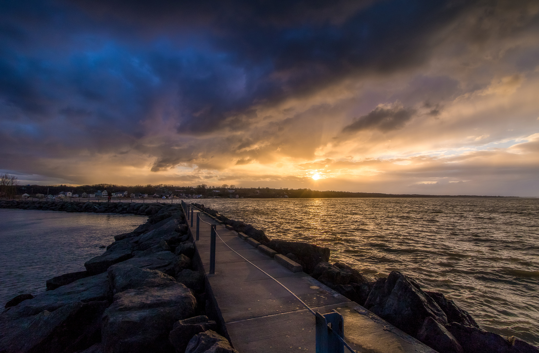 Canon EOS 760D (EOS Rebel T6s / EOS 8000D) sample photo. Irondequoit pier photography