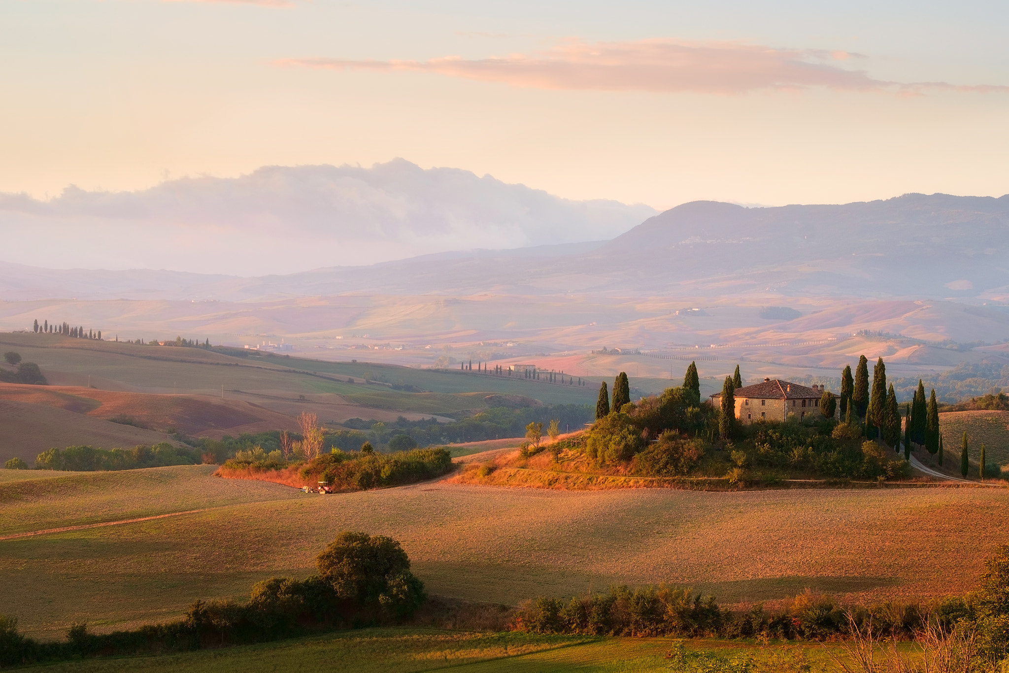 Nikon D4S + Fujifilm XF 55-200mm F3.5-4.8 R LM OIS sample photo. Pastel val d'orcia photography