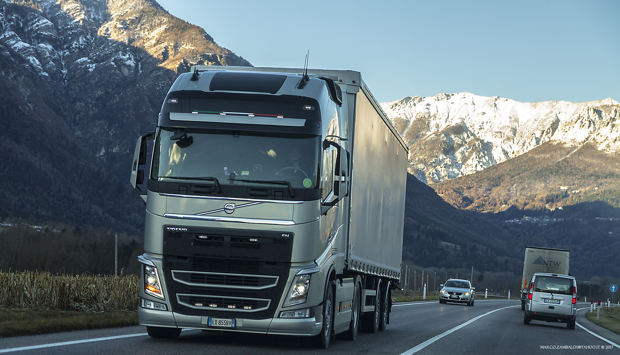 Canon EF-S 17-55mm F2.8 IS USM sample photo. Volvo fh photography