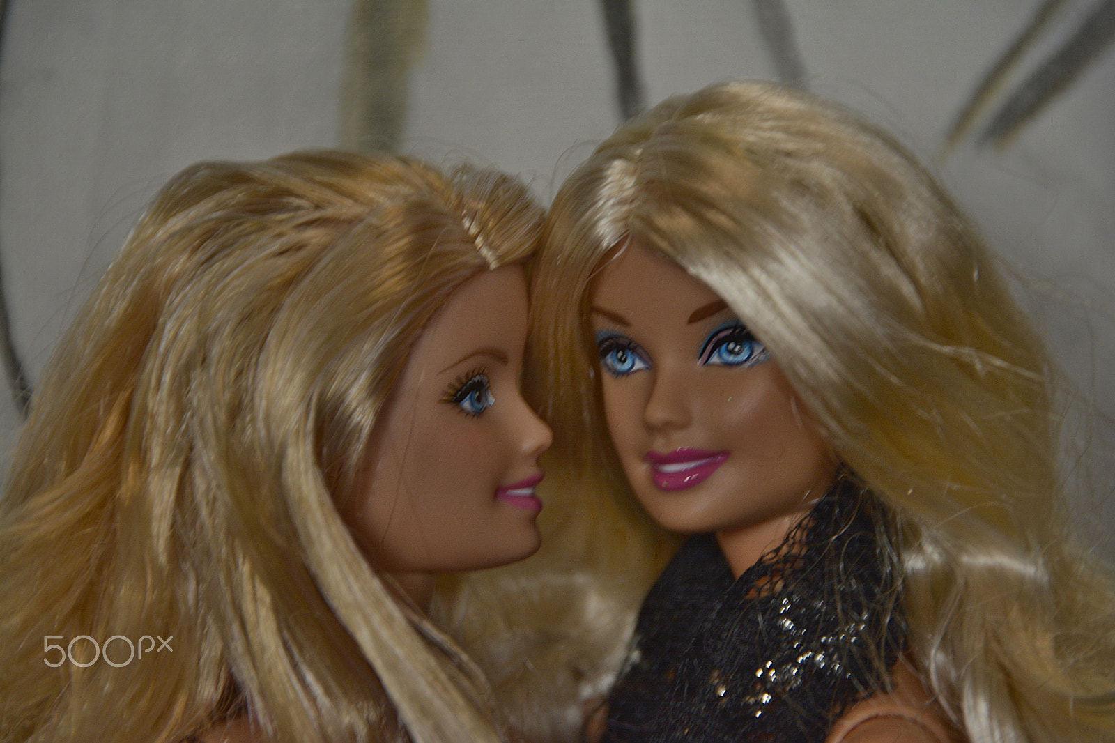 Sigma 18-250mm F3.5-6.3 DC OS HSM sample photo. Barbie in loove photography