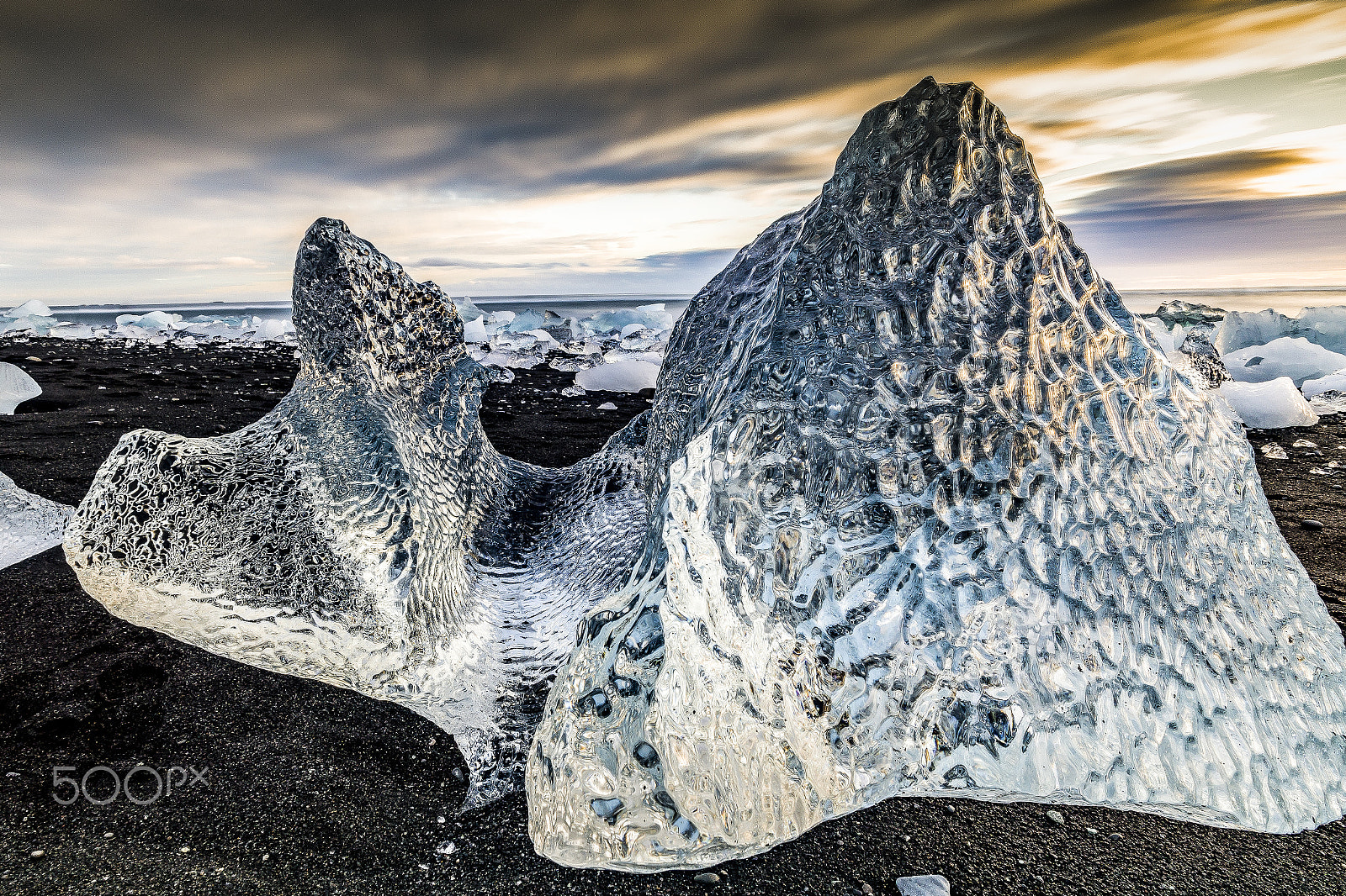 Sony a6000 + ZEISS Touit 12mm F2.8 sample photo. Diamond beach - jökulsárlón glacial lagoon photography