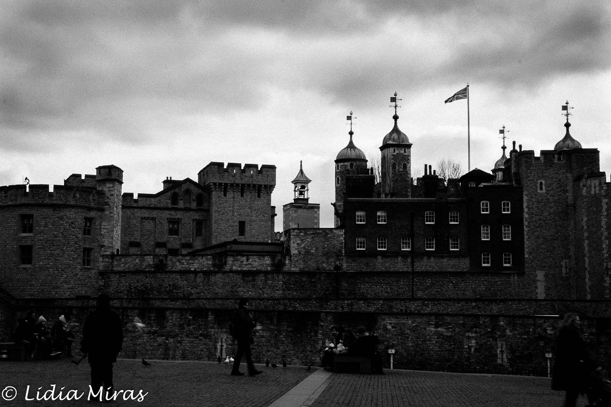 Sigma 18-200mm f/3.5-6.3 DC OS sample photo. London tower photography