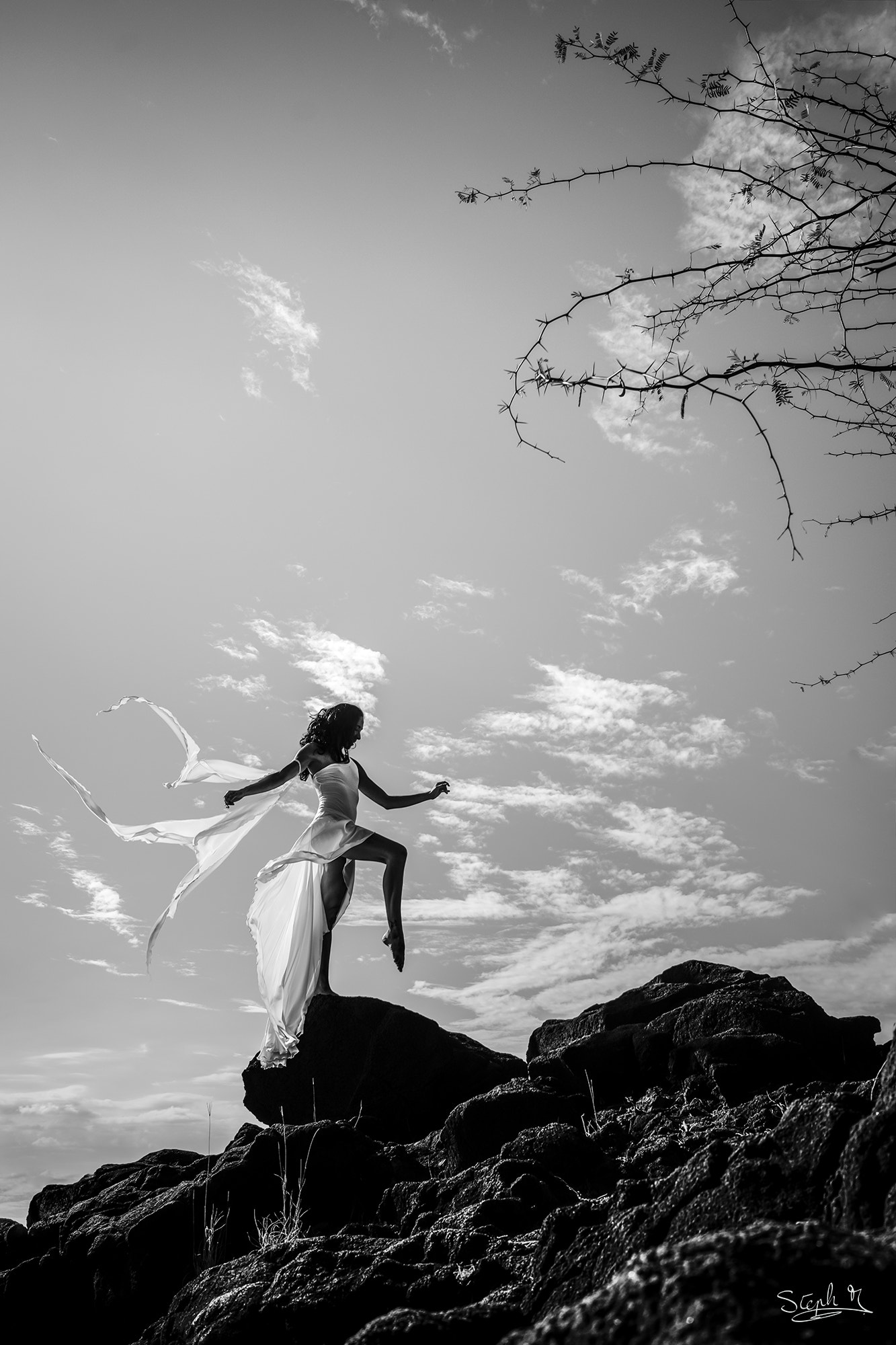 Sigma 10-20mm F4-5.6 EX DC HSM sample photo. Evanescence photography