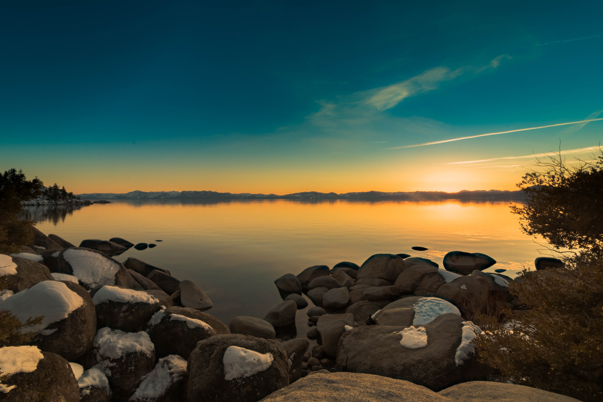 Canon EOS 750D (EOS Rebel T6i / EOS Kiss X8i) sample photo. Sunset in lake tahoe photography