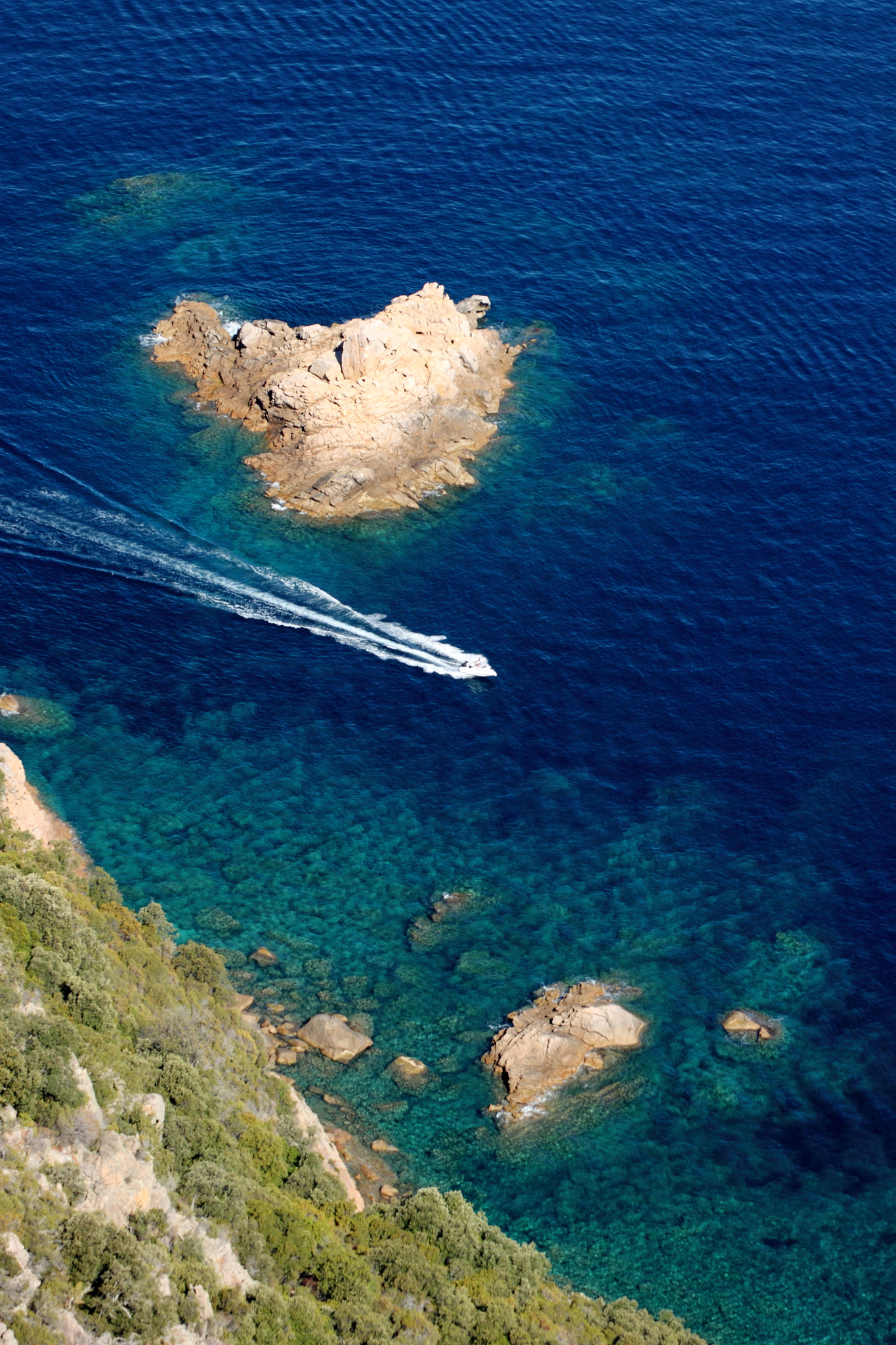 Tamron SP 35mm F1.8 Di VC USD sample photo. Calanques de piana photography
