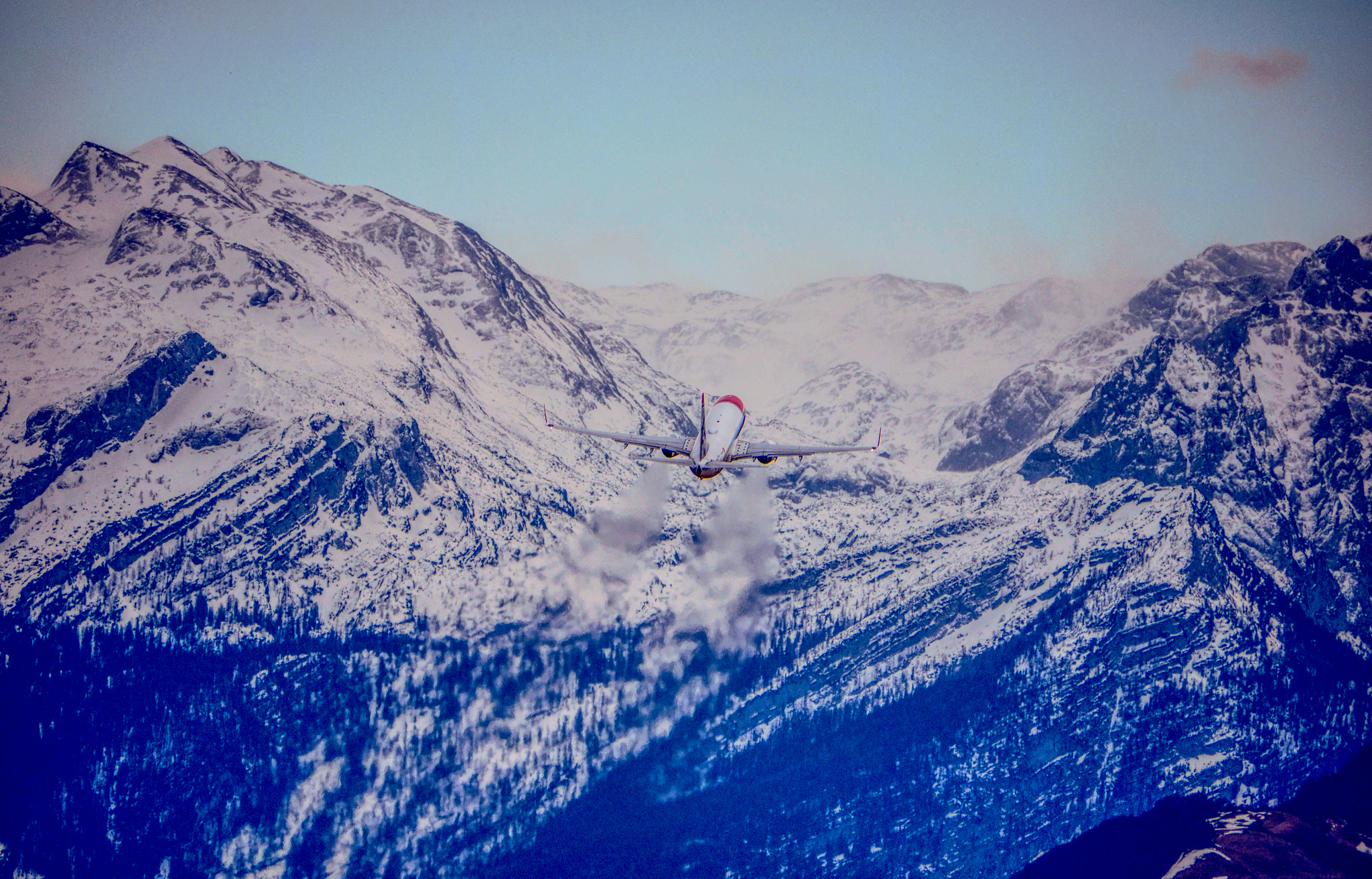 Olympus OM-D E-M1 sample photo. Start into the mountains photography