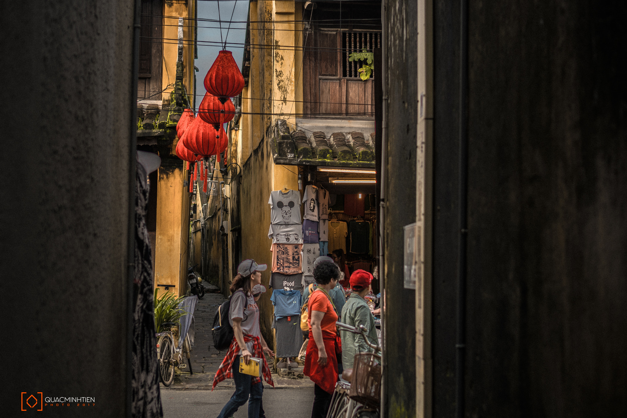 Sony E 35mm F1.8 OSS sample photo. Hoi an () photography
