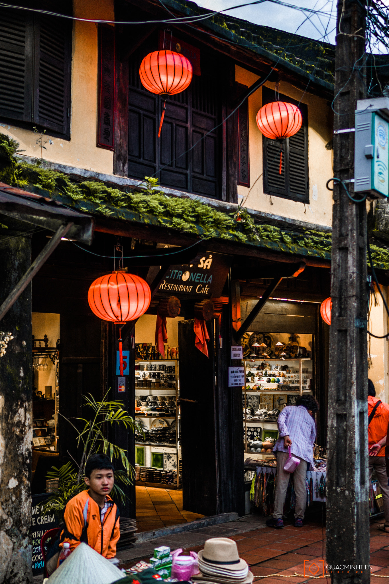 Sony E 35mm F1.8 OSS sample photo. Hoi an () photography