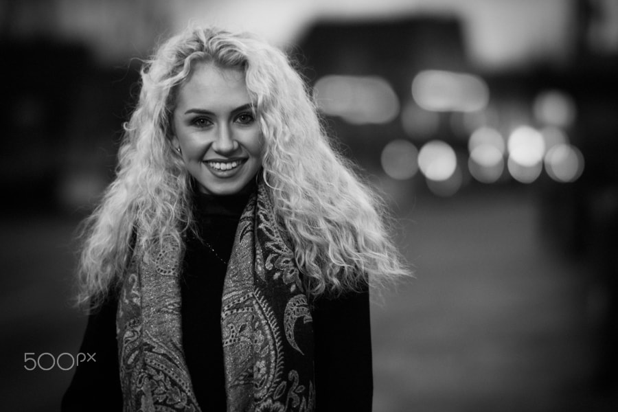Sony FE 85mm F1.4 GM sample photo. Bw portrait female blond hair photography