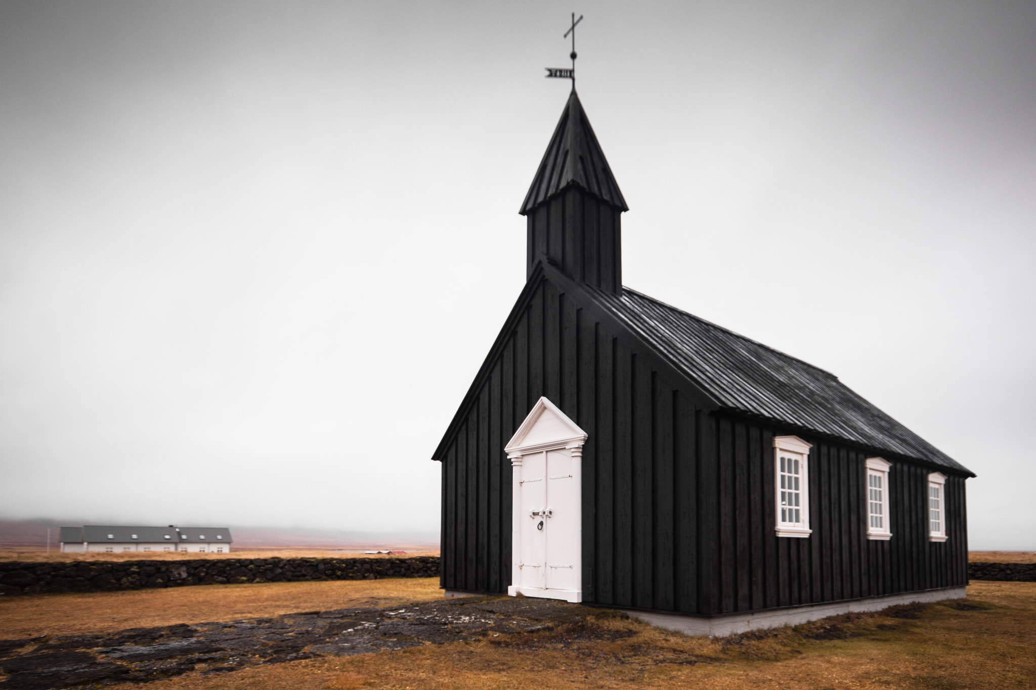 Canon EOS 50D + Sigma 10-20mm F4-5.6 EX DC HSM sample photo. Dark church photography