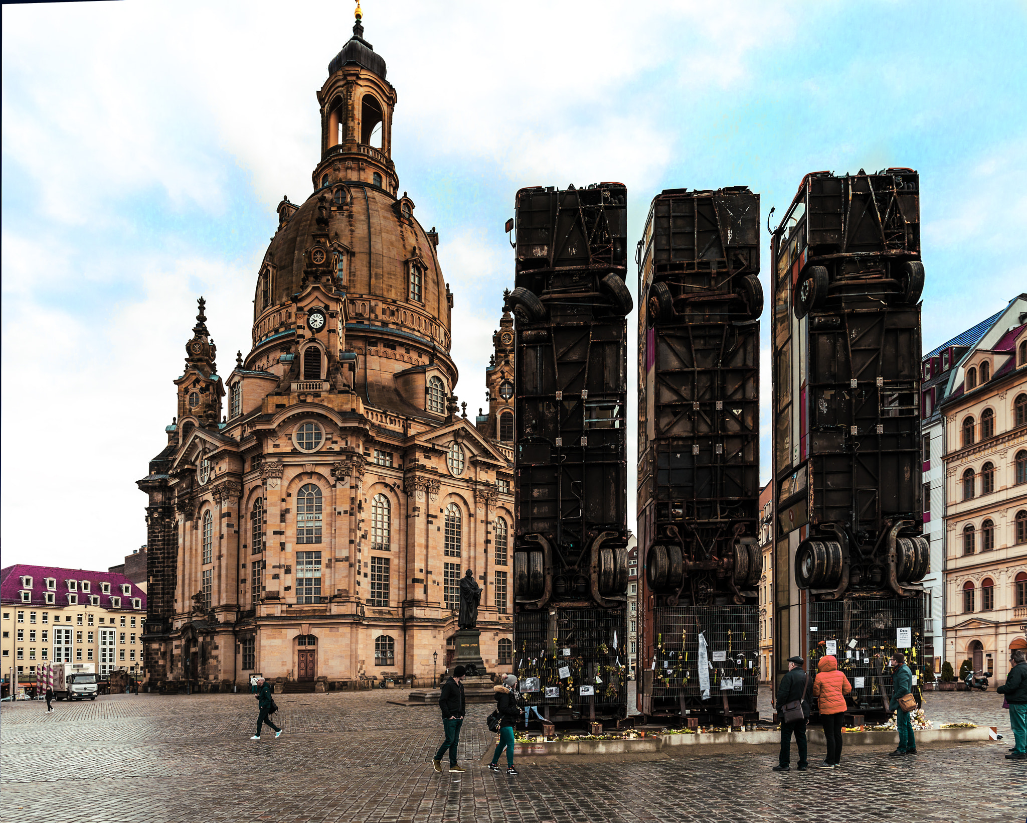 Canon EF 24-70mm F4L IS USM sample photo. Dresden installation photography