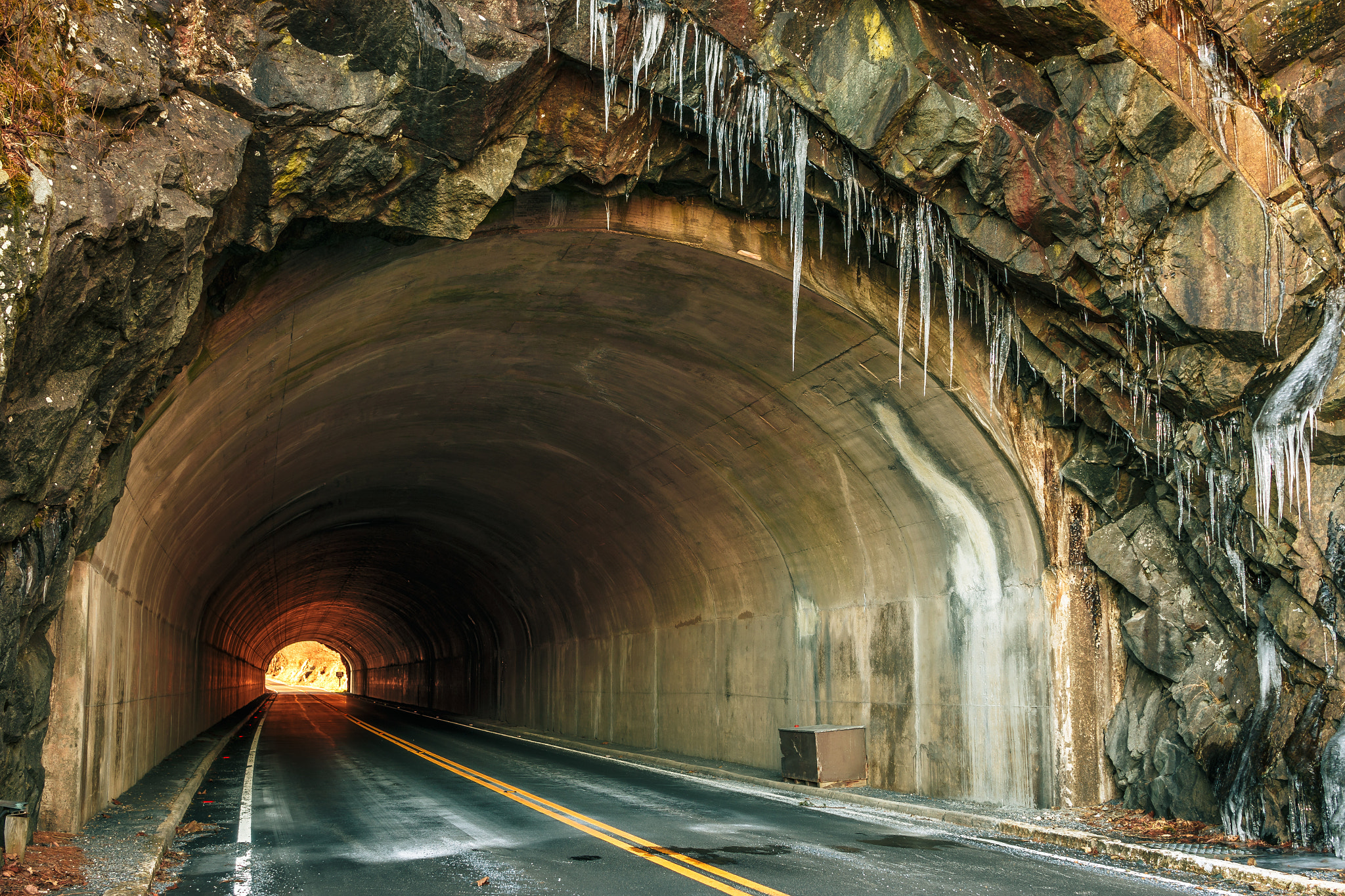 Sigma 30mm F1.4 EX DC HSM sample photo. Ice and fire. mary's rock tunnel. shenandoah national park photography