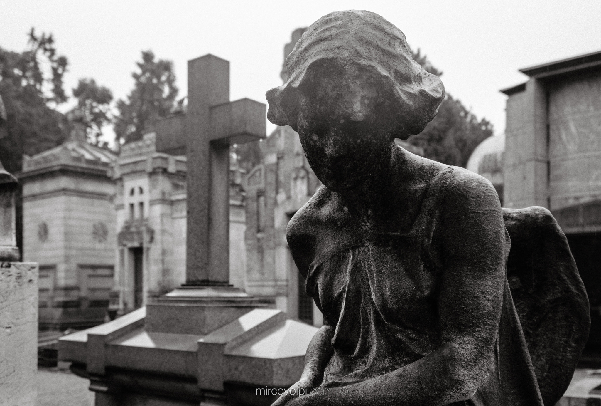 Fujifilm X-Pro2 + Fujifilm XF 10-24mm F4 R OIS sample photo. Angel, milan's monumental cemetery photography