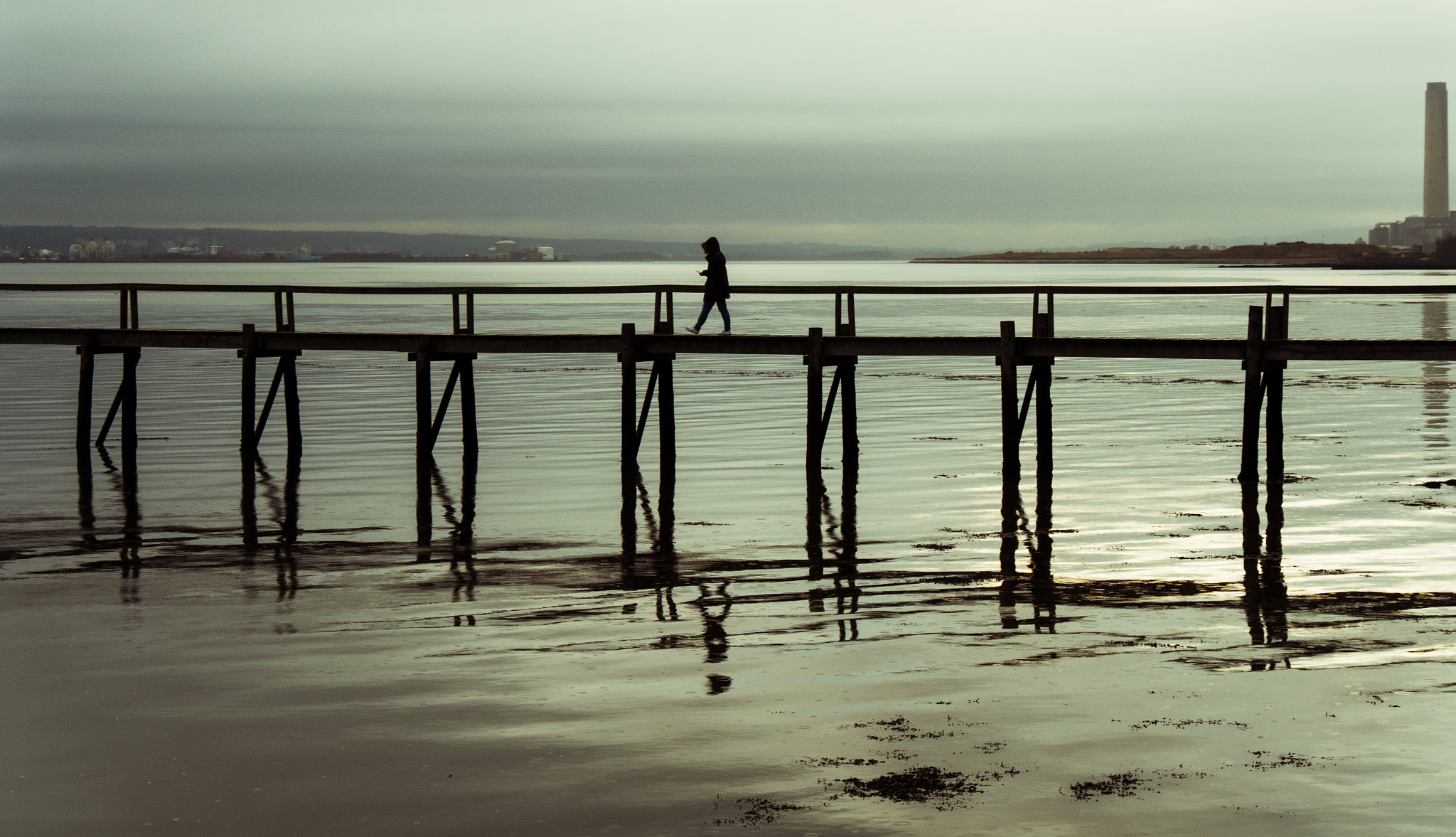 Panasonic Lumix DMC-GX8 sample photo. The girl on the pier photography
