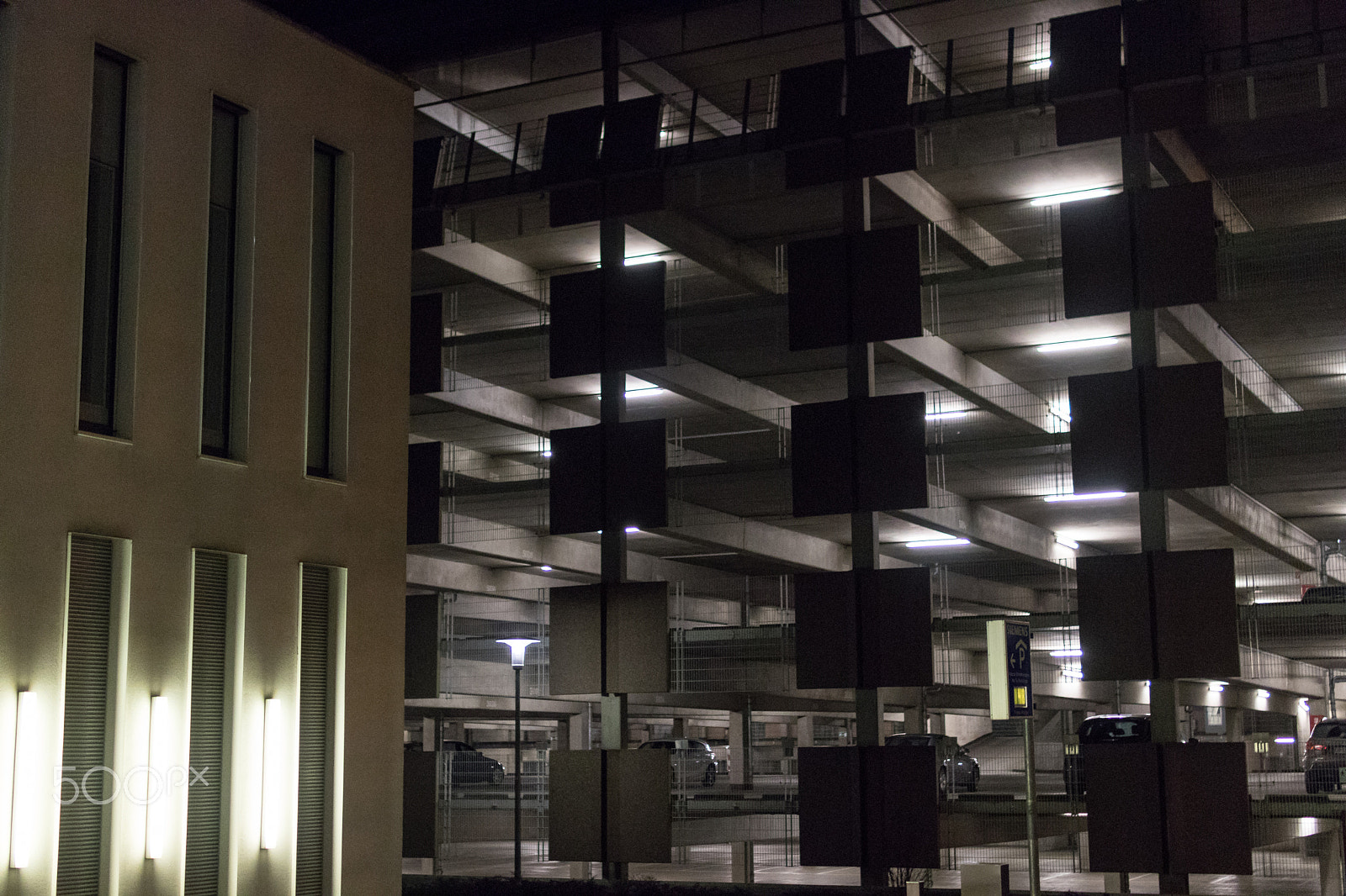 Sigma 30mm F1.4 EX DC HSM sample photo. Siemens parking photography