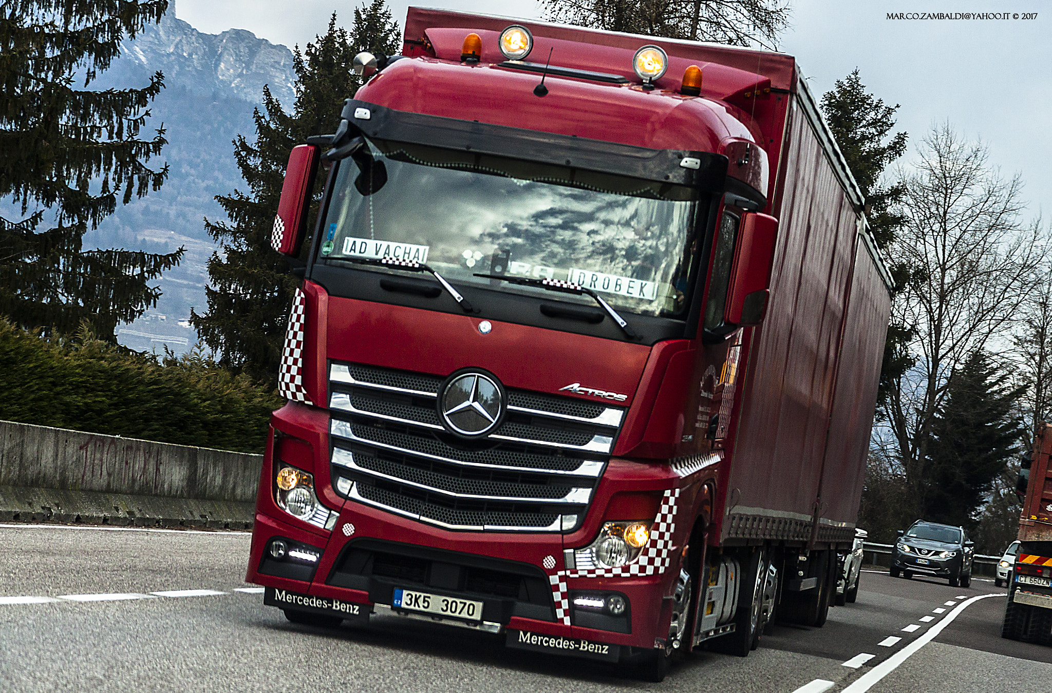 Canon EF-S 17-55mm F2.8 IS USM sample photo. Mercedes actros by zdeněk vácha photography