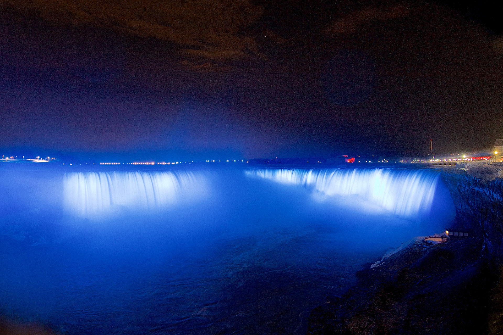 Canon EOS 40D + Tokina AT-X Pro 11-16mm F2.8 DX sample photo. Niagara falls at night photography