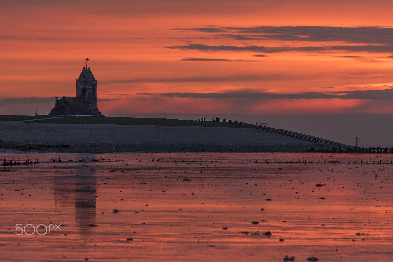 Sony a7 + Sony 70-400mm F4-5.6 G SSM sample photo. The church behind the dike photography