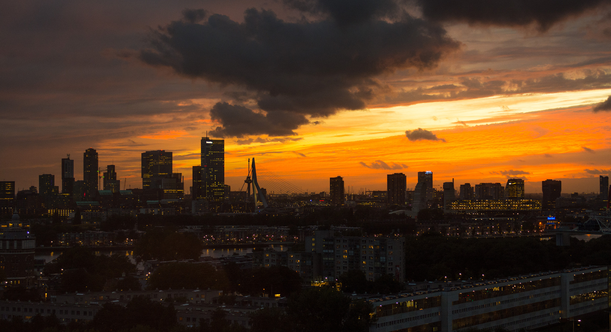 Nikon AF-S Nikkor 24-70mm F2.8G ED sample photo. Rotterdam sunset photography