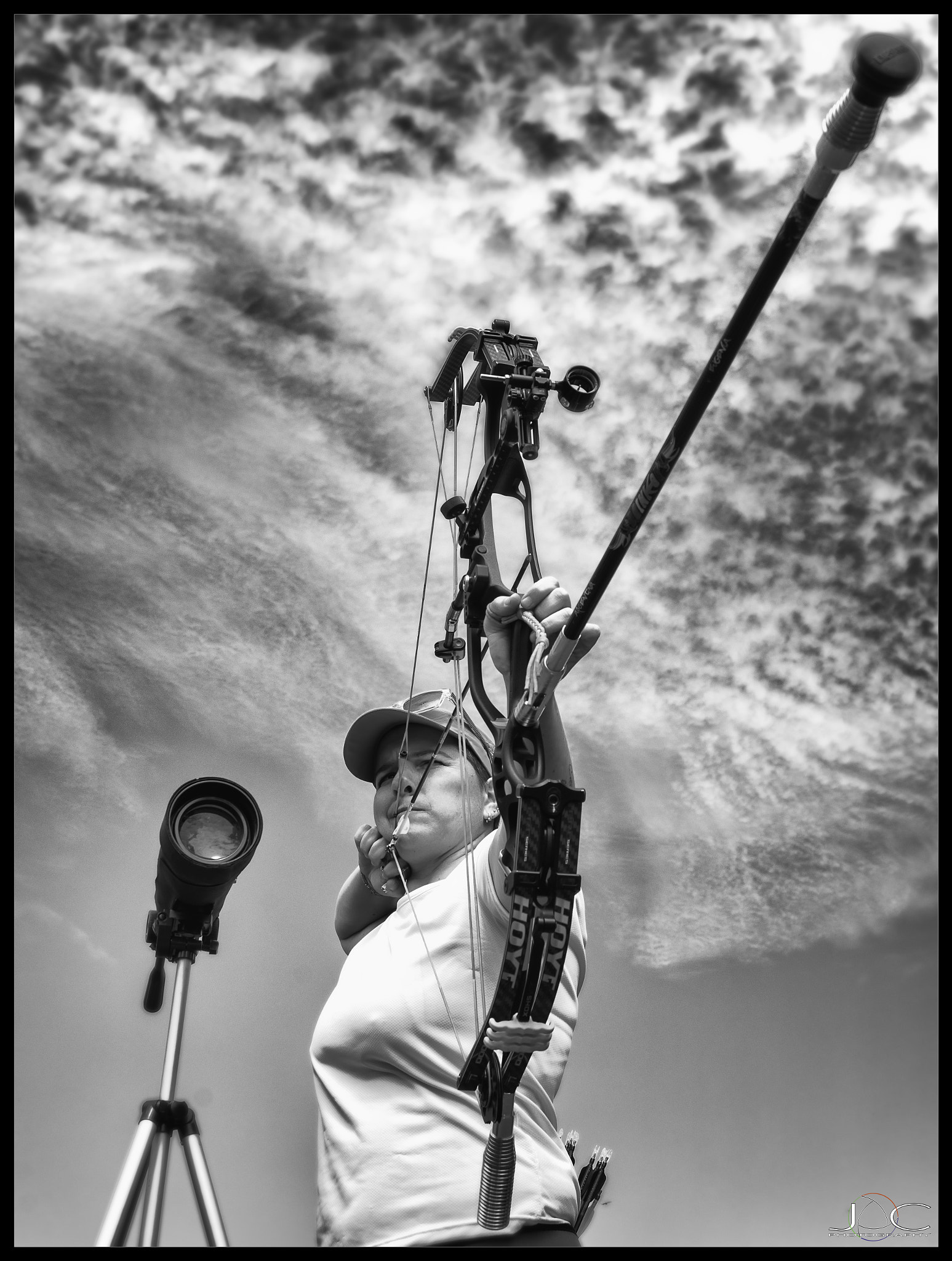 Nikon AF Nikkor 24-85mm F2.8-4D IF sample photo. Archery b&w photography