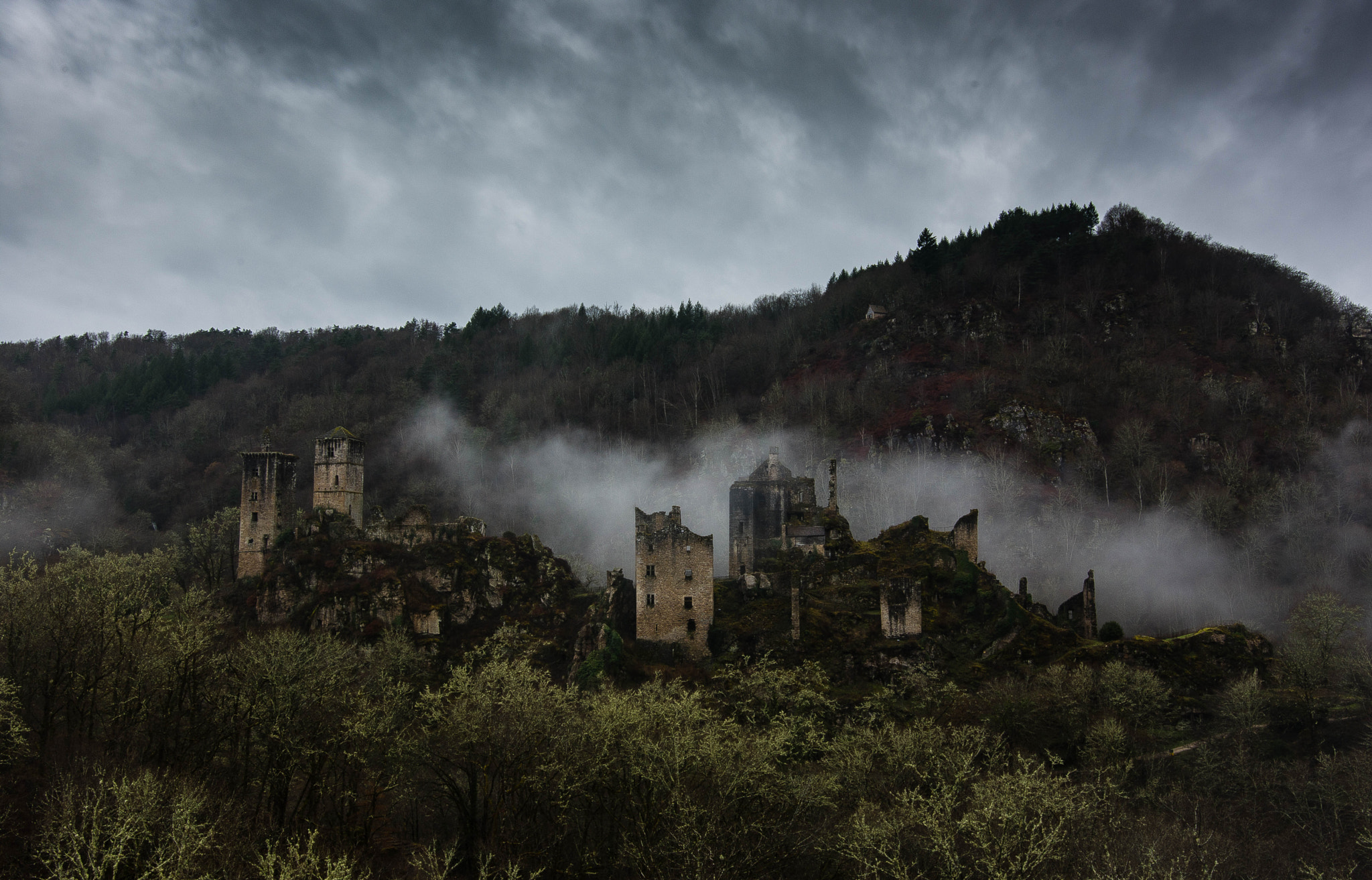 Nikon D7200 + Sigma 18-35mm F1.8 DC HSM Art sample photo. Castel photography
