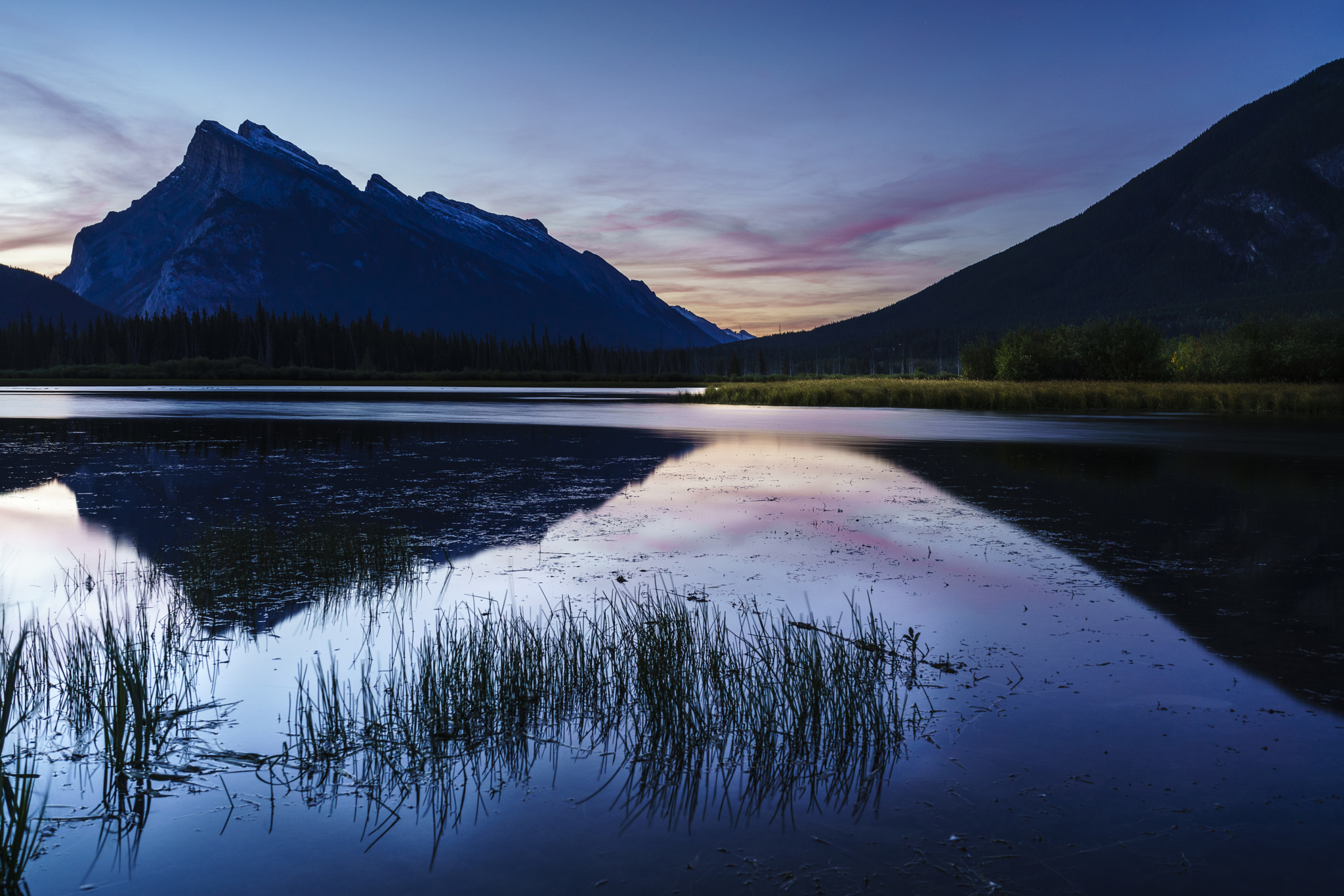 Sony a7R II + Sony Distagon T* FE 35mm F1.4 ZA sample photo. Vermillion lake sunrise photography