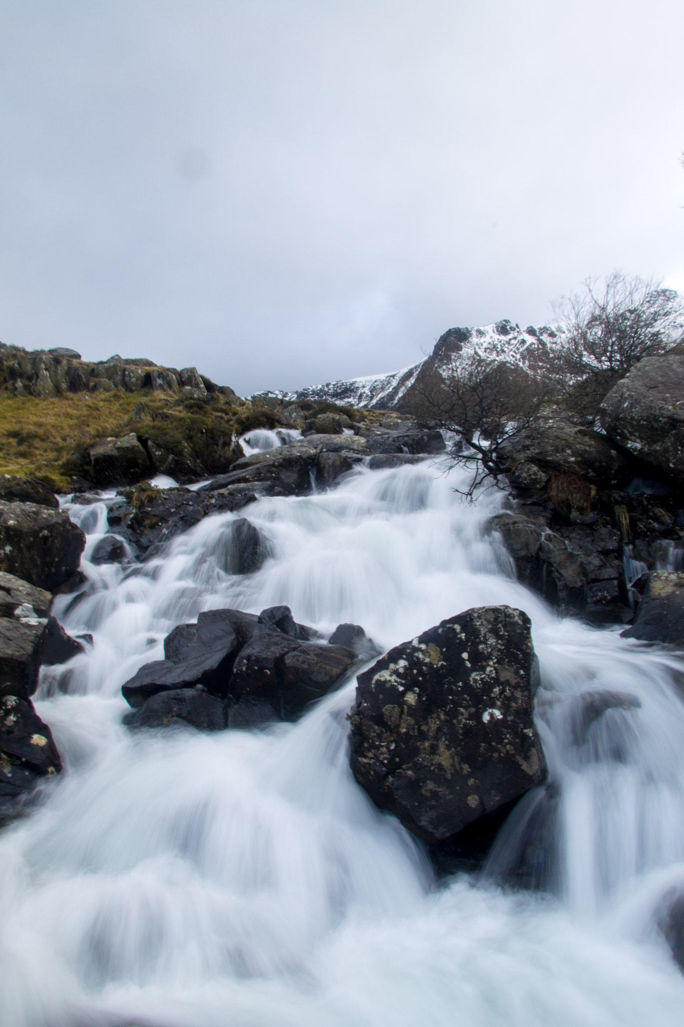 Canon EF-S 17-85mm F4-5.6 IS USM sample photo. Wisps of water photography