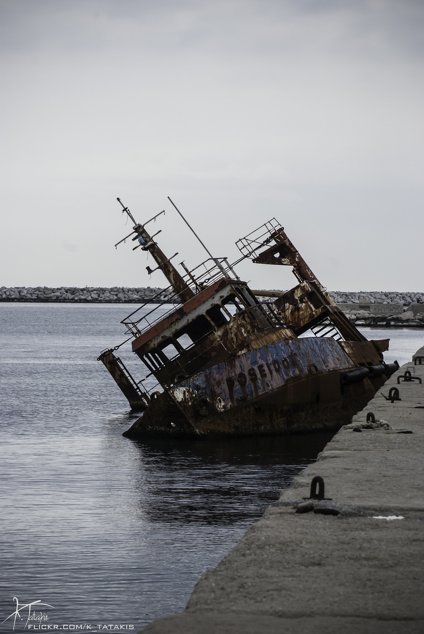 Nikon D80 sample photo. Wreck photography