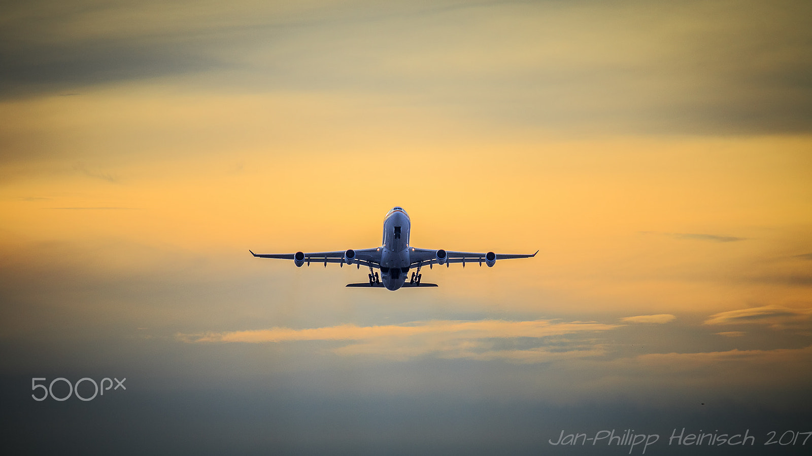 Canon EF-S 55-250mm F4-5.6 IS STM sample photo. Take off from txl berlin photography