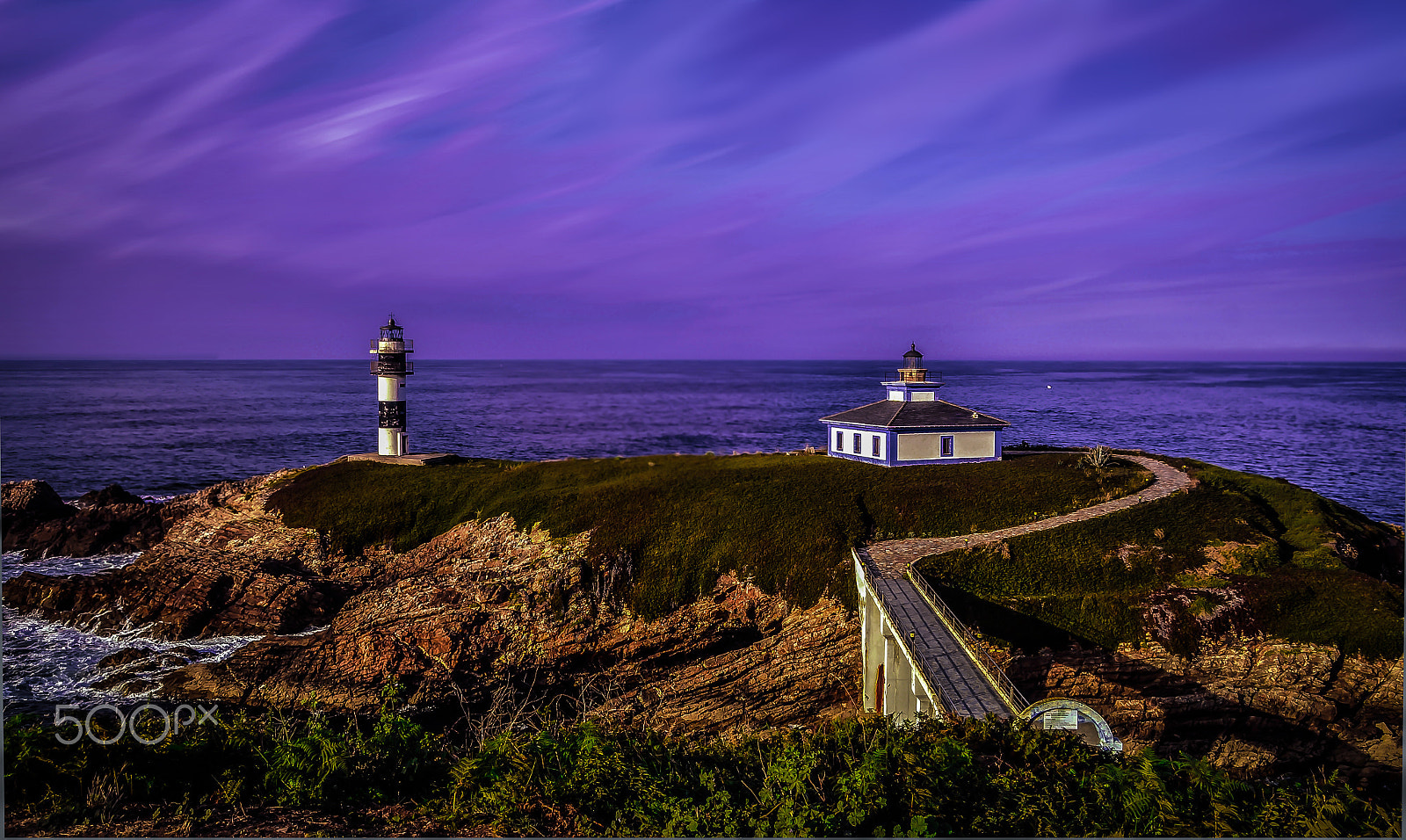 Sigma 18-250mm F3.5-6.3 DC OS HSM sample photo. The lighthouse photography