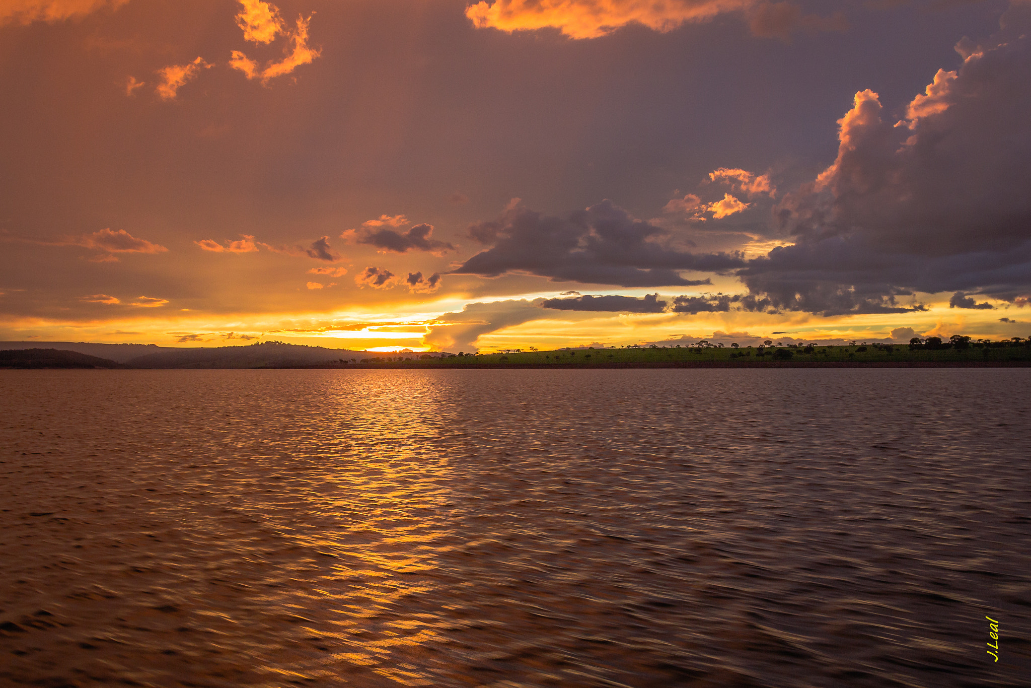 Canon EOS 600D (Rebel EOS T3i / EOS Kiss X5) sample photo. Furnas  sunset photography