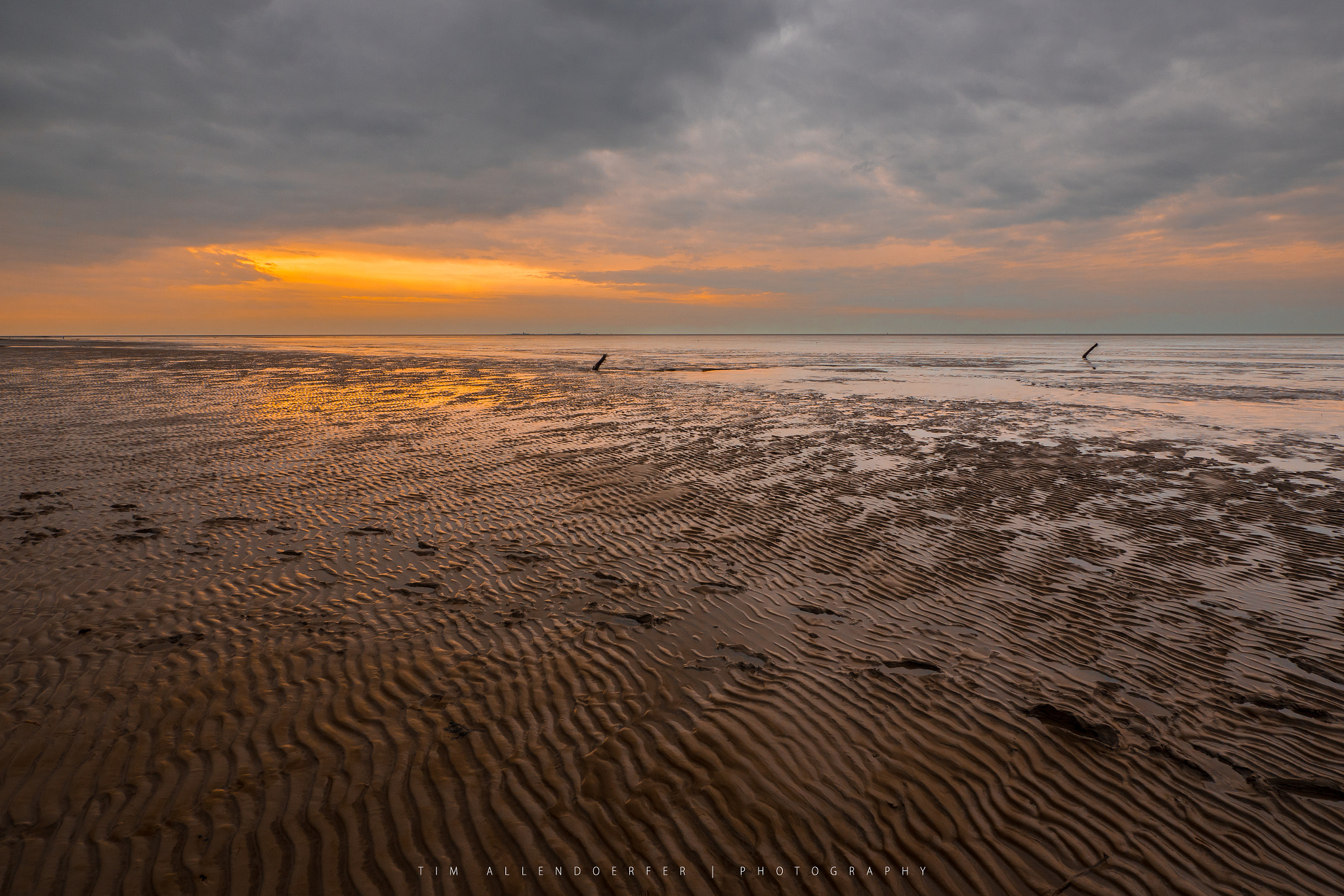 Panasonic Lumix DMC-GX8 + Panasonic Lumix G Vario 7-14mm F4 ASPH sample photo. Sun tides photography