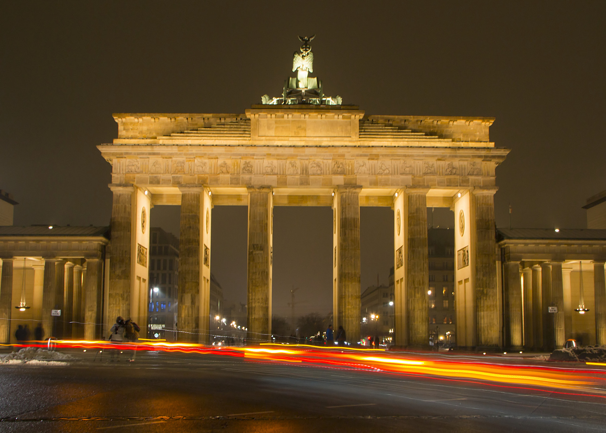 Canon EOS 70D + Sigma 18-125mm F3.8-5.6 DC OS HSM sample photo. Brandenburger tor - berlin photography