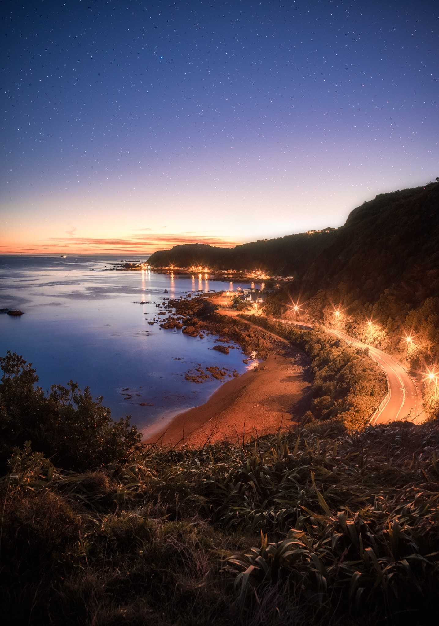 Samyang 12mm F2.8 ED AS NCS Fisheye sample photo. Breaker bay dusk photography