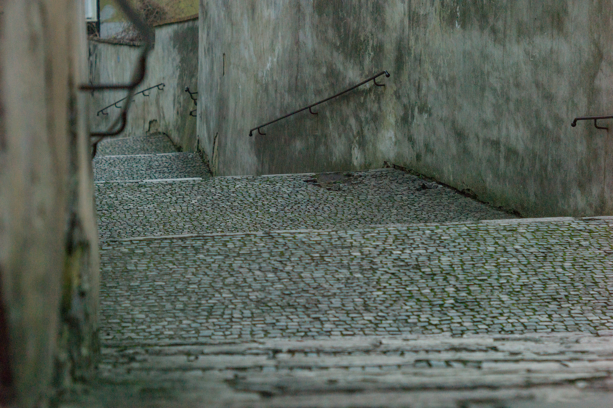 Leica M9 + Tele-Elmar-M 135mm f/4 (II) sample photo. Stairs at petrin photography